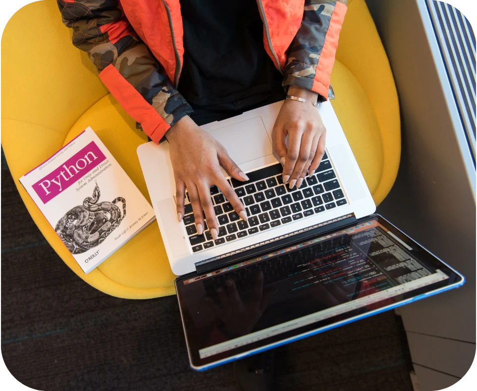 service supporter Jaro Education